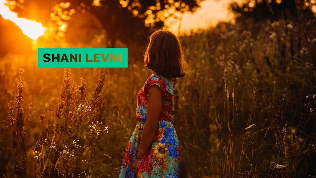 Shani Levni: Journey from Instagram to Modern Art Icon